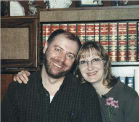 ron_jo2_small.jpg (12068 bytes)
